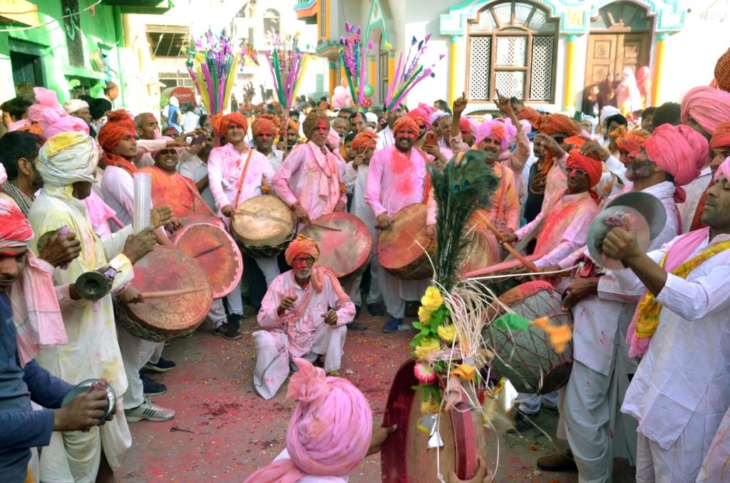 बठैन होली