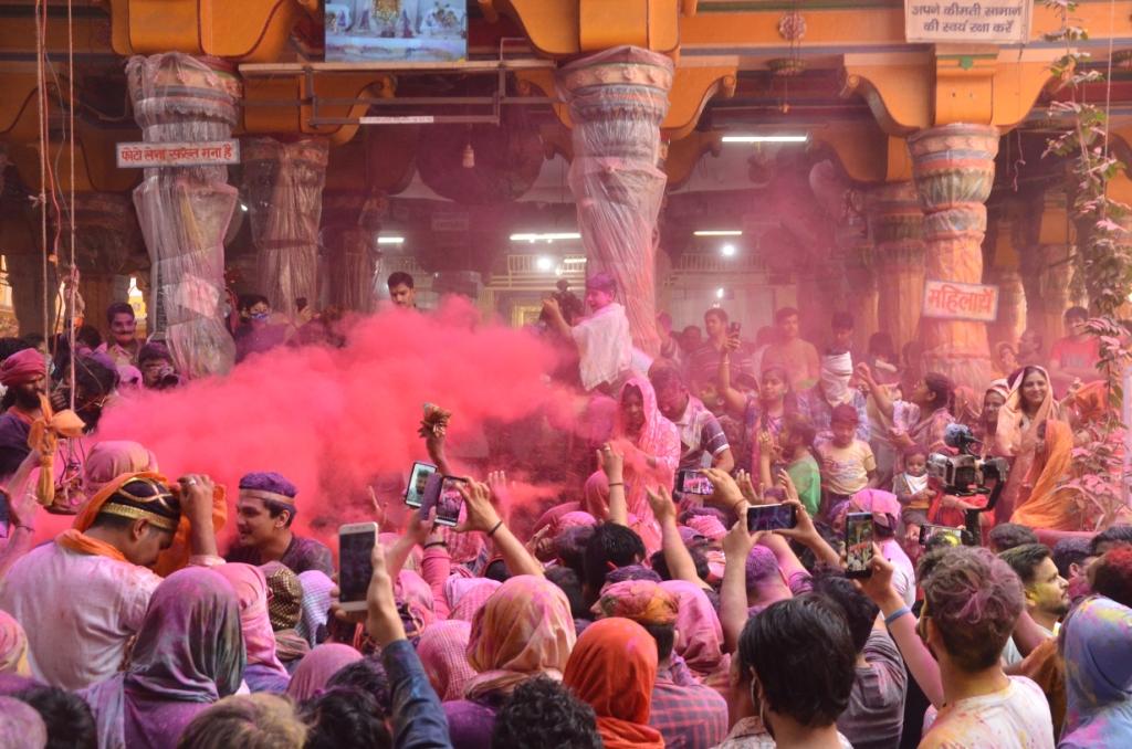 द्वारकाधीश होली