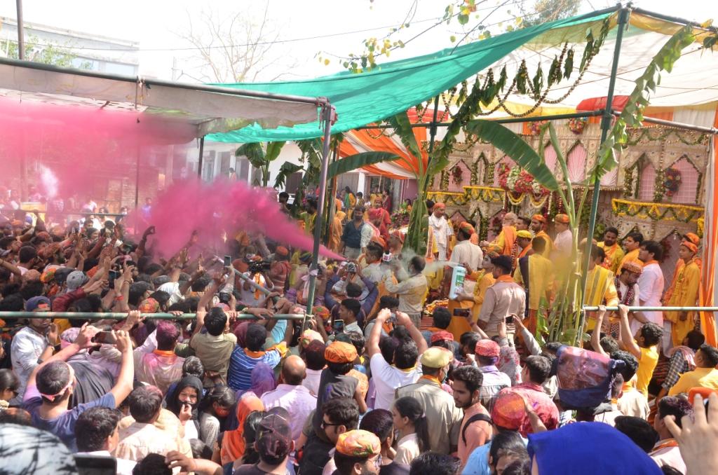 गोकुल की होली