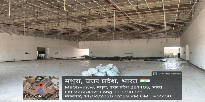 बरसाना स्थित राधा बिहारी इंटर कॉलेज की भूमि पर पर्यटक जन सुविधा केन्द्र (टी.एफ.सी.) का निर्माण कार्य