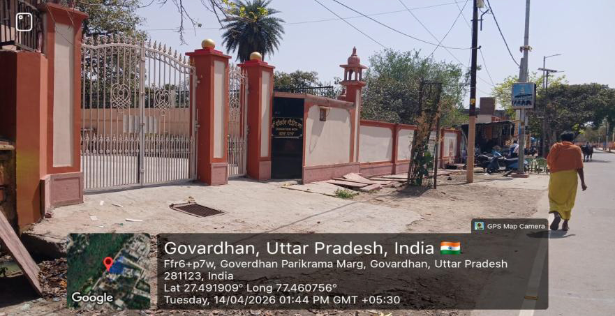 जनपद मथुरा में गोवर्धन परिक्रमा मार्ग पर फसाड इम्प्रेवमेंट-साइनेज का कार्य