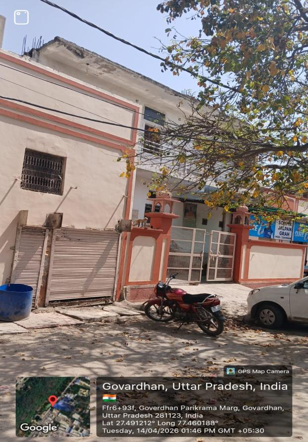 जनपद मथुरा में गोवर्धन परिक्रमा मार्ग पर फसाड इम्प्रेवमेंट-साइनेज का कार्य